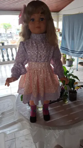 Boneca amiguinha anos 70