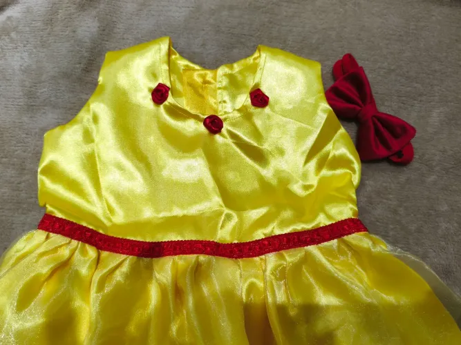 Vestido temático a Bella e a fera.