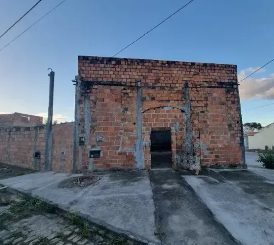 INVISTA NO SEU FUTURO: Terreno Perfeito para Seu Projeto dos Sonhos!