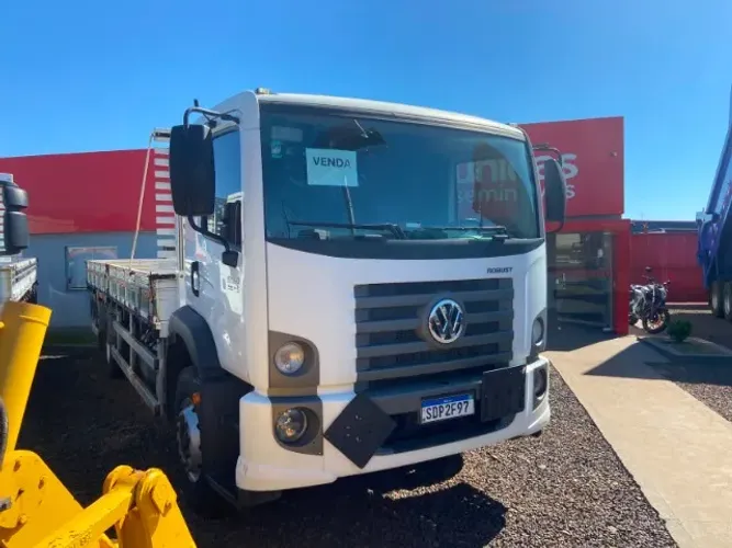 VW 17190 ano 2023 com carroceria madeira super conservado