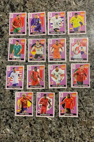 Figurinhas 15 lilás Legends Original Panini