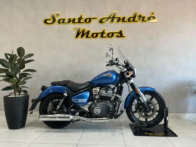 Royal Enfield Super Meteor 650 Celestial