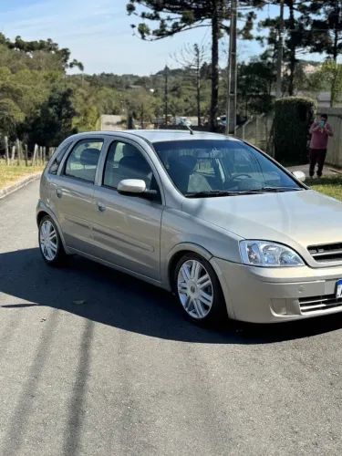 Chevrolet Corsa Hatchback 1.0 MPFI 8V 71cv 5P 2004