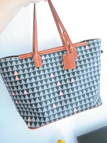Bolsa Schütz Triangle Shop original 