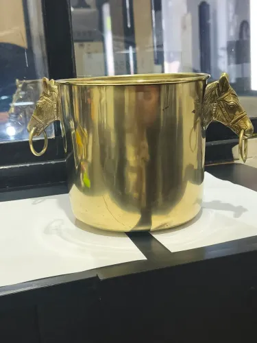 Champanheira antiga em bronze 