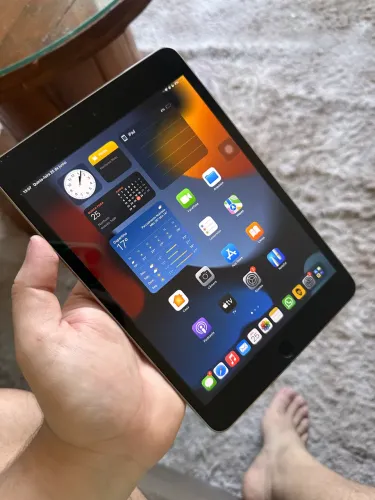iPad mini 4 128GB Wi-Fi + Touch ID funcionando - Leia a descrição