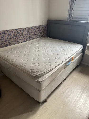 Cama casal + cabeceira linda 