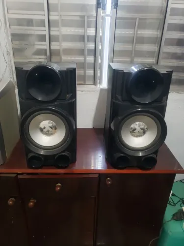 caixas de som LG