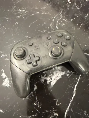 Controle Pro Nintendo Switch Original (Transparente Preto)