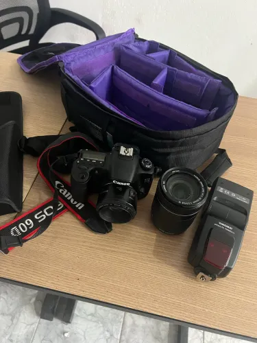 canon 60 d com lentes e flash