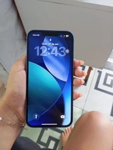 iPhone 13 azul