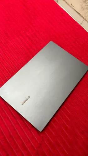 Vendo notebook em estado de novo