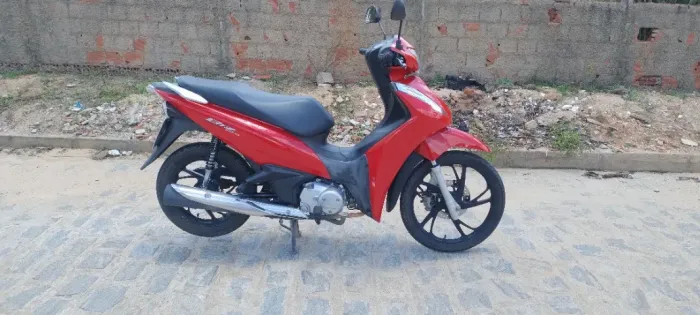 Honda biz 125 completa 2022.