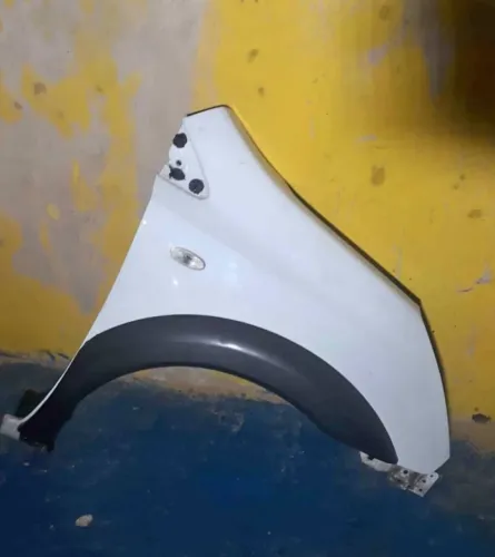Paralama Direito Livina Xgear