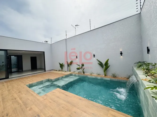 Casa nova alto padrão com 03 suítes