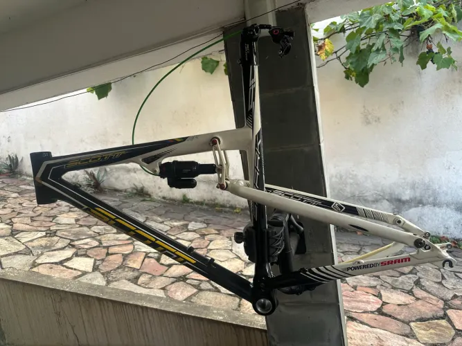 Quadro MTB XCM Scott Spark RC World Cup Nino Schurter, aro 26 tamanho 17 M.