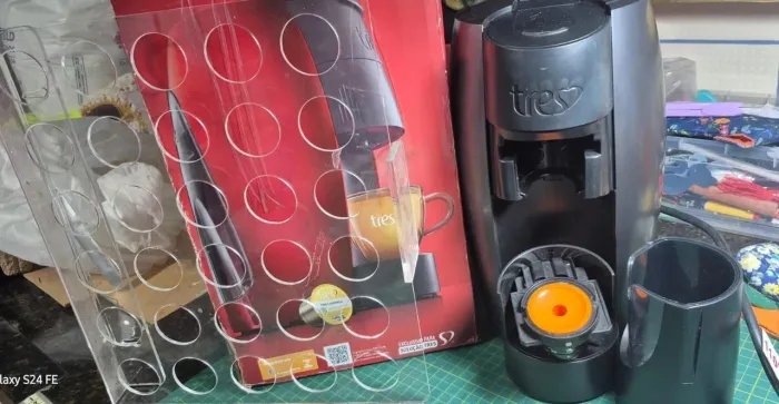 Cafeteira Expressa Três Corações Usada