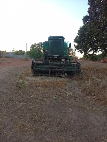 Vendo colhedeira slc6200