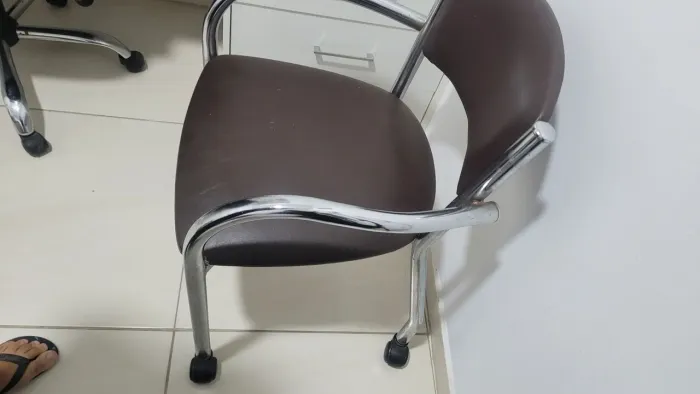 Cadeira com roda resistente de escritório 
