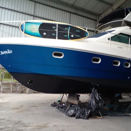 Lancha Ferretti 43 pes
