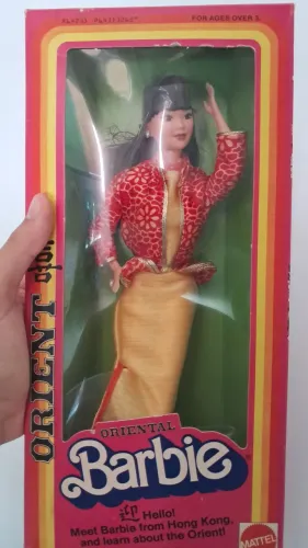 Barbie oriental dolls of the word (kira) 1980 década de 80 vintage