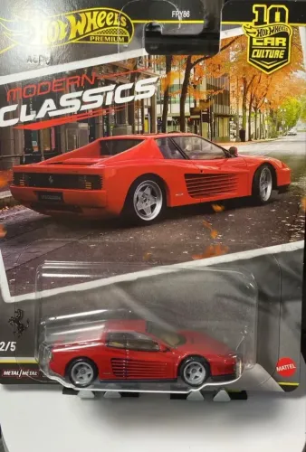 HOT WHEELS PREMIUM - MODERN CLASSICS Ferrari Testarossa 