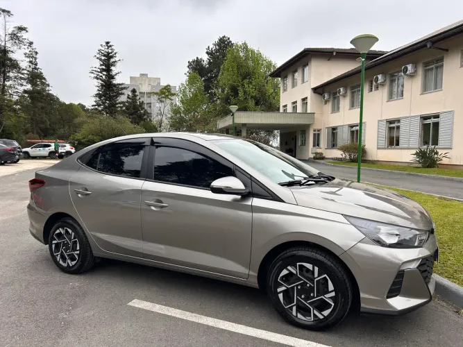 Hyundai HB20S Comfort Plus 1.0 Flex 12V Mec. 2024
