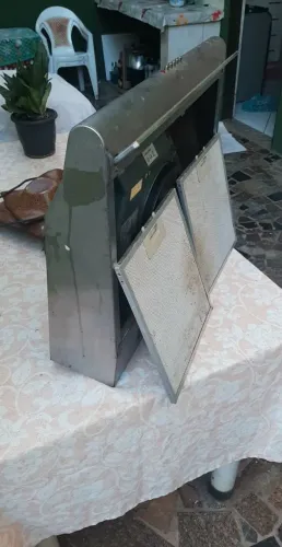Exaustor aço inox escovado, para fogão 4 bolas, em bom estado,