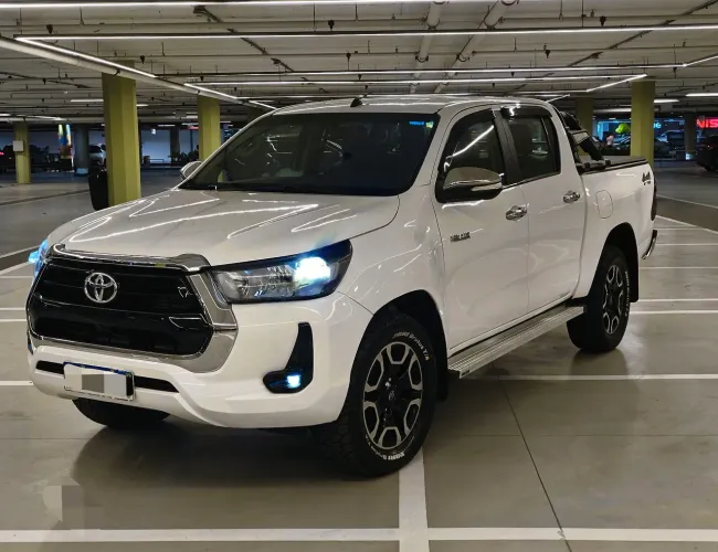 Toyota Hilux CD 4X4 2.8 Diesel Mec. 2021