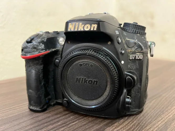 Câmera Nikon D7100 - CORPO (Leia o anúncio)