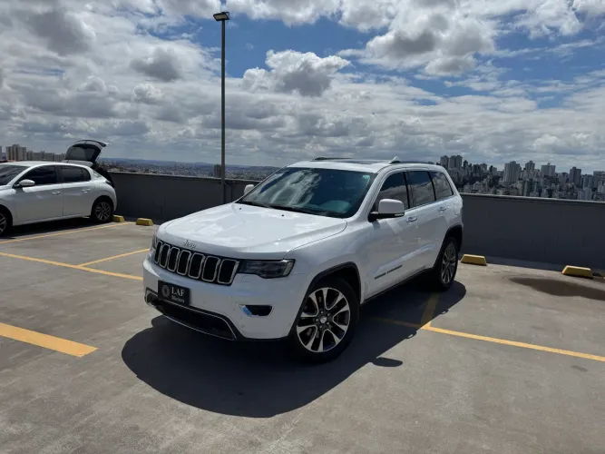 Jeep Grand Cherokee Limited 3.0 TB Dies. AUT 2018