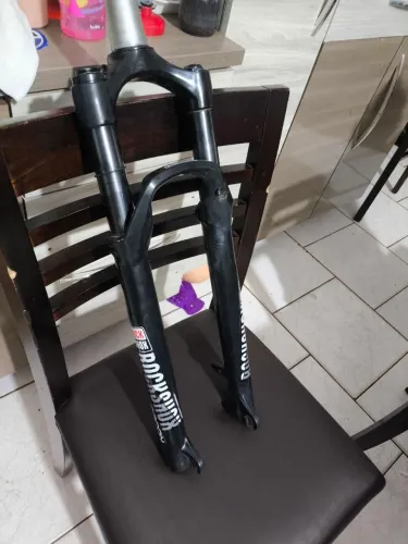 Suspensão Rock Shox recon rl