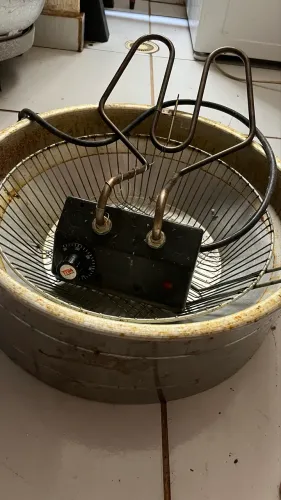 Vendo fritadeira, bem abaixo do valor