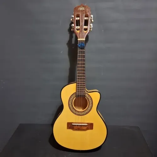 Cavaquinho TOKS natural Elétrico - pouco usado + Bag de Transporte