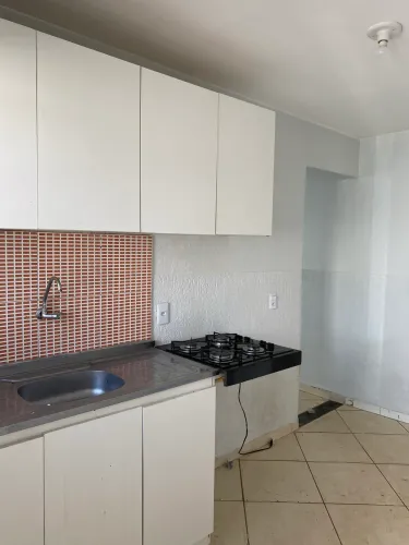 Alugo casa de 1 quarto em arniqueiras ! Em condomínio fechado
