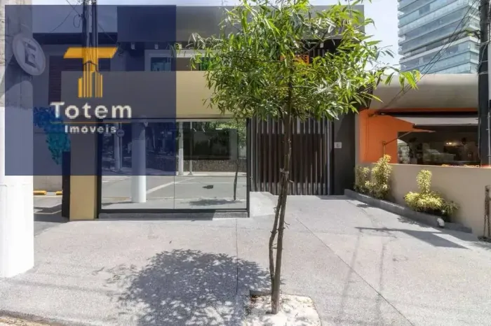 Loja Comercial em Moema Excelente Localização