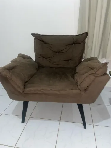 Duas poltronas (2unidades) tbm tenho o centro fora a parte