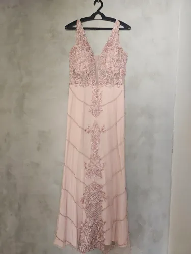 Lindo vestido de festas