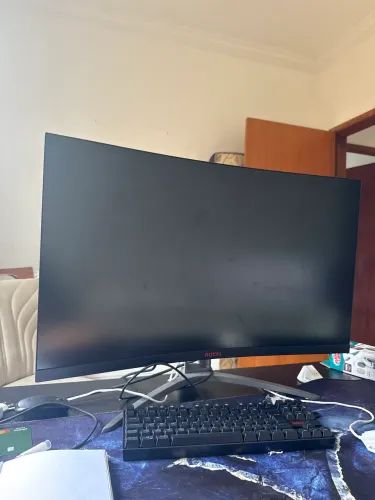 Monitor AOC 32 polegadas curvo