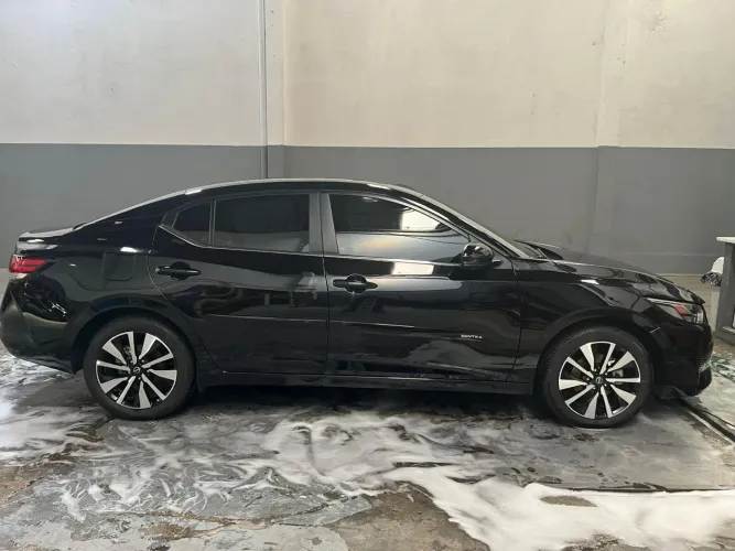 Nissan Sentra Exclu. Int. Premium 2.0 16V Aut. 2025