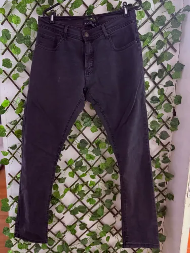 Calça jeans preta Explorer Casual Denim