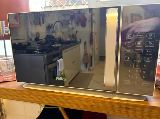 Micro-ondas Philco PMO30E 28L