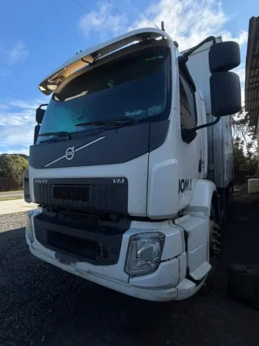 Vm 330 Bitruck no chassis 8x2 Ano 2018 Motor Novo