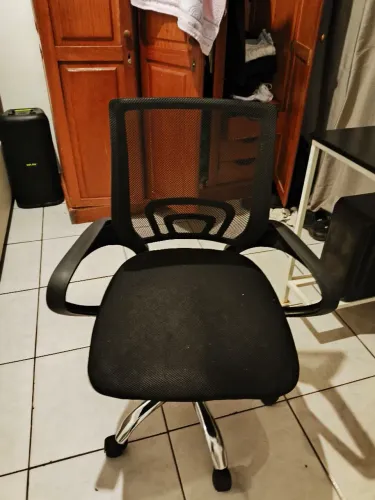 cadeira ergonomica preta