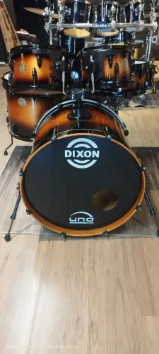 Bateria Dixon Predator 100% maple americano ( Shell pack)