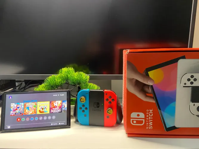 Nintendo Switch OLED Desbloqueado + 10 Mil Jogos + SD 256GB