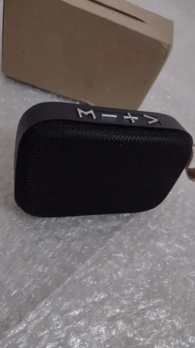 Caixa bluetooth na promoção poucas unidades