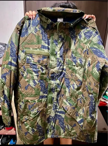 Japona de frio camuflada 