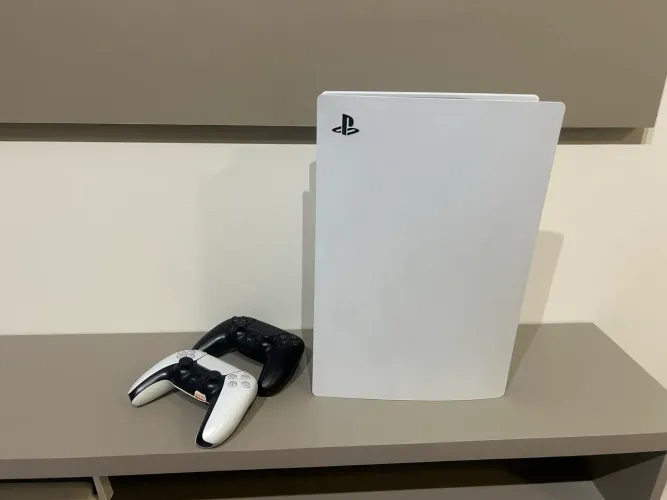 Playstation 5 - C/ Leitor de disco