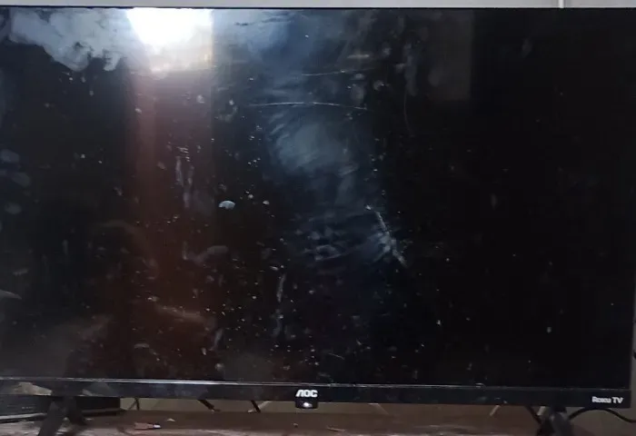 Tv AOC Roku 32 Para retirada de peças